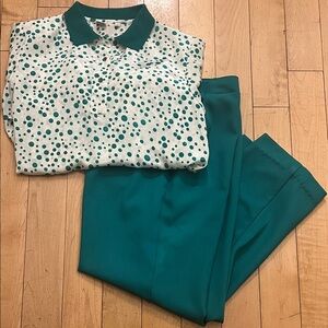 Vintage Elegant Kelly Green Women's Trousers and Polka Dot Blouse